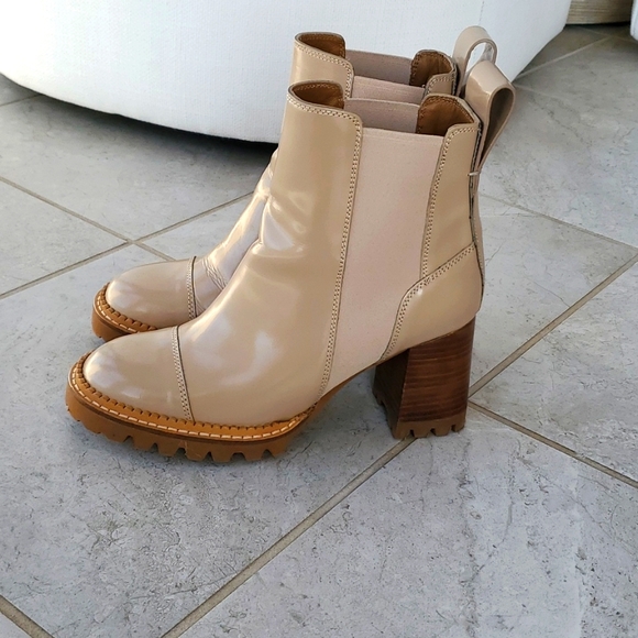See by chloe booties. Beige size 38 heel 3 inch. Patent leather. - Picture 1 of 5